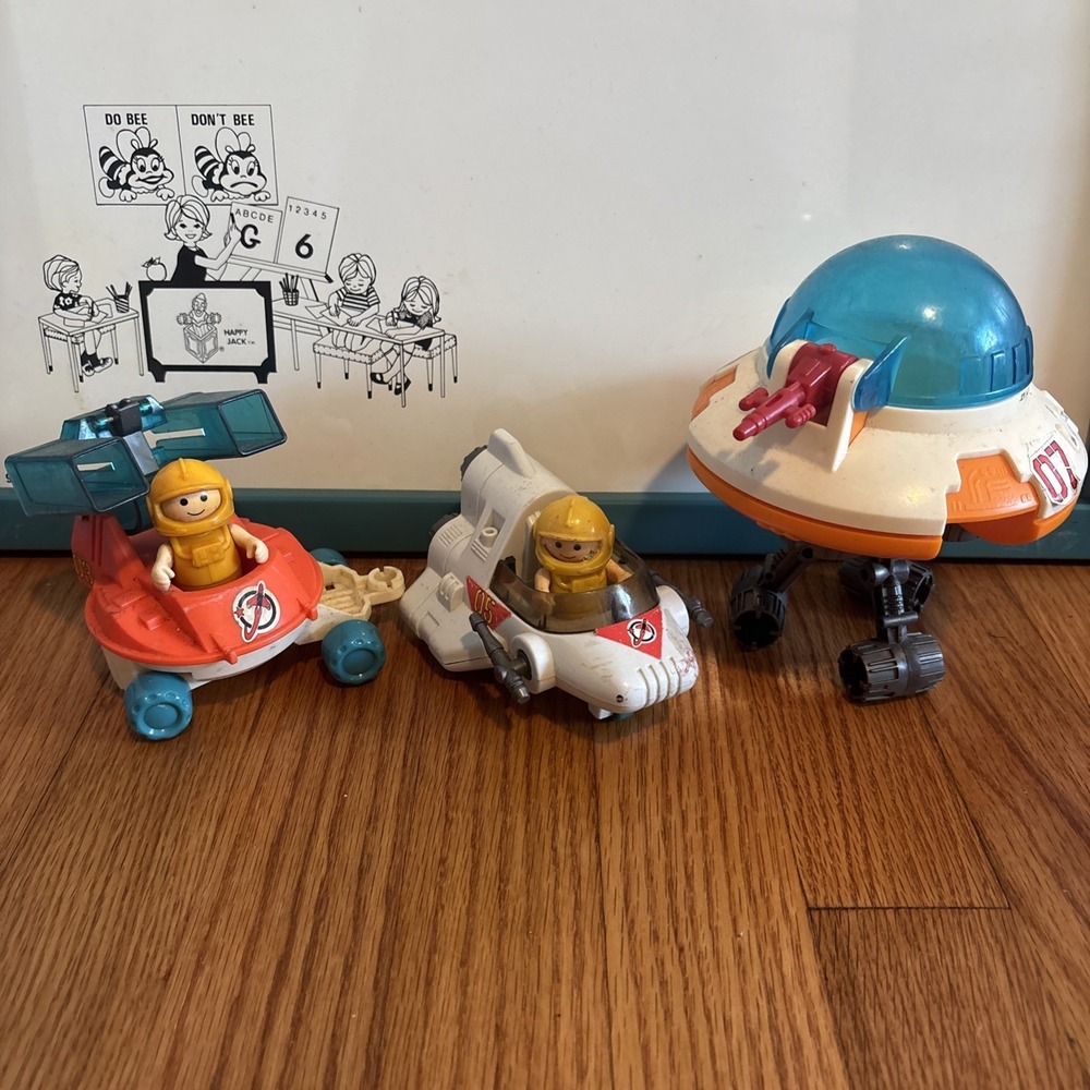 Vintage 1984 Playworld Lil Playmates Space Station Play Set 5 Accessories Lot